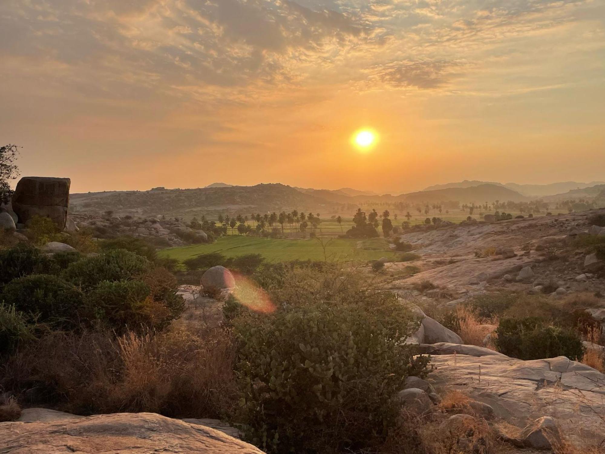 Thilak Home Stay Hampi Bagian luar foto